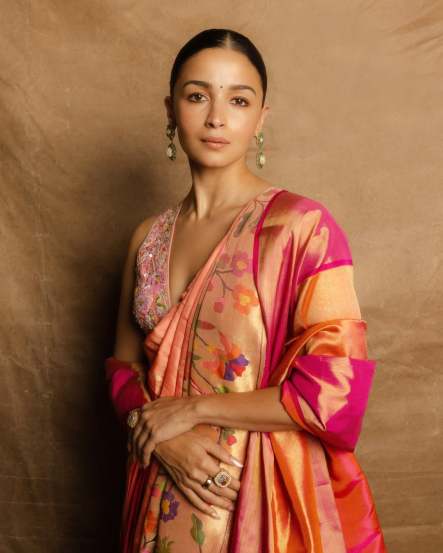 alia bhatt marathi look