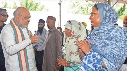 Amit Shah financial assistance for shelling victims news in marathi