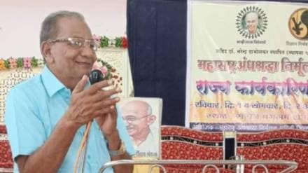 Anil chavde honored by medha patkar