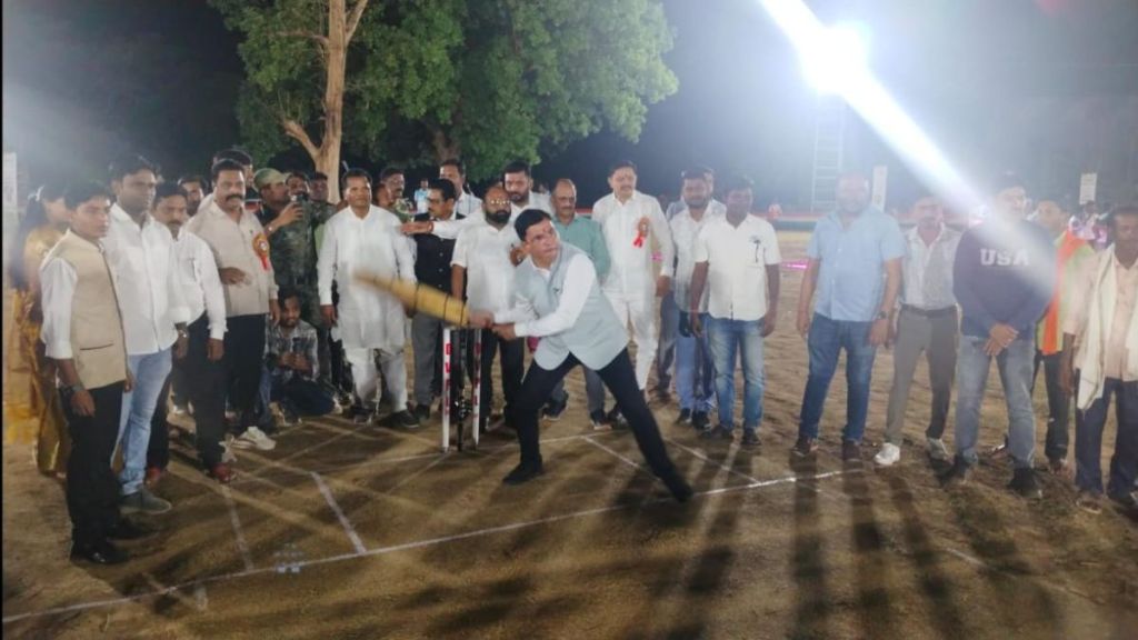 ashish jaiswal playing cricket ashish jaiswal playing cricket