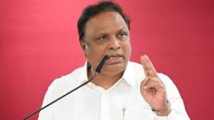 Manachi Writers Association met Cultural Minister Ashish Shelar to discuss writers demands and issues