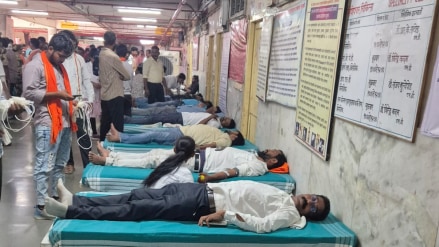 blood donation camp was organized on Maharashtra Day Shiv Sena stood with the common people and showed a bond of blood yavatmal