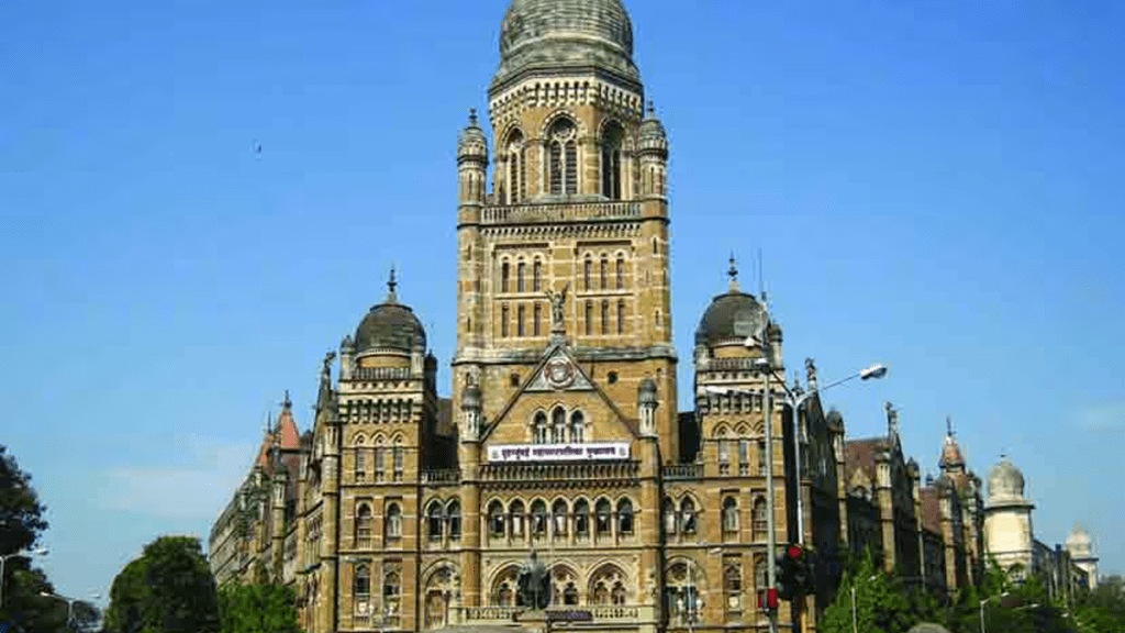 Municipal Corporation decides to move sewage channels in Powai Lake to prevent growth of aquatic plants Municipal Corporation decides to move sewage channels in Powai Lake to prevent growth of aquatic plants