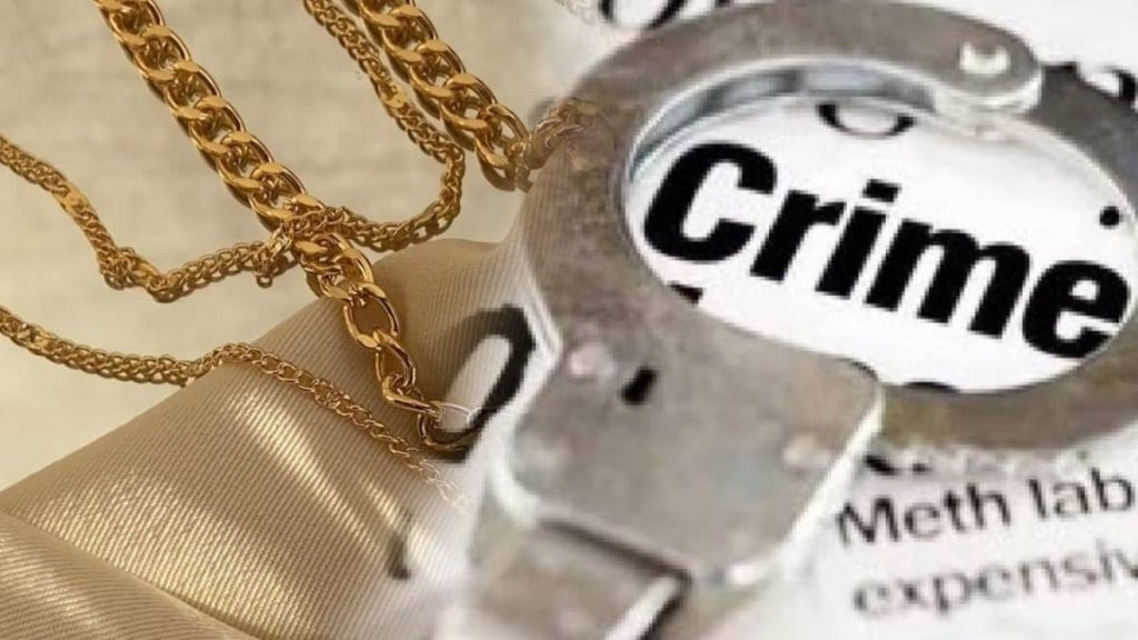 Thieves broke into Hadapsar flat stealing gold ornaments worth rs 1 lakh 38 thousand