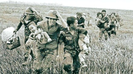 journalist i f stone war reporting