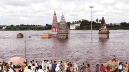flood risk in pandharpur due to rising bhima river