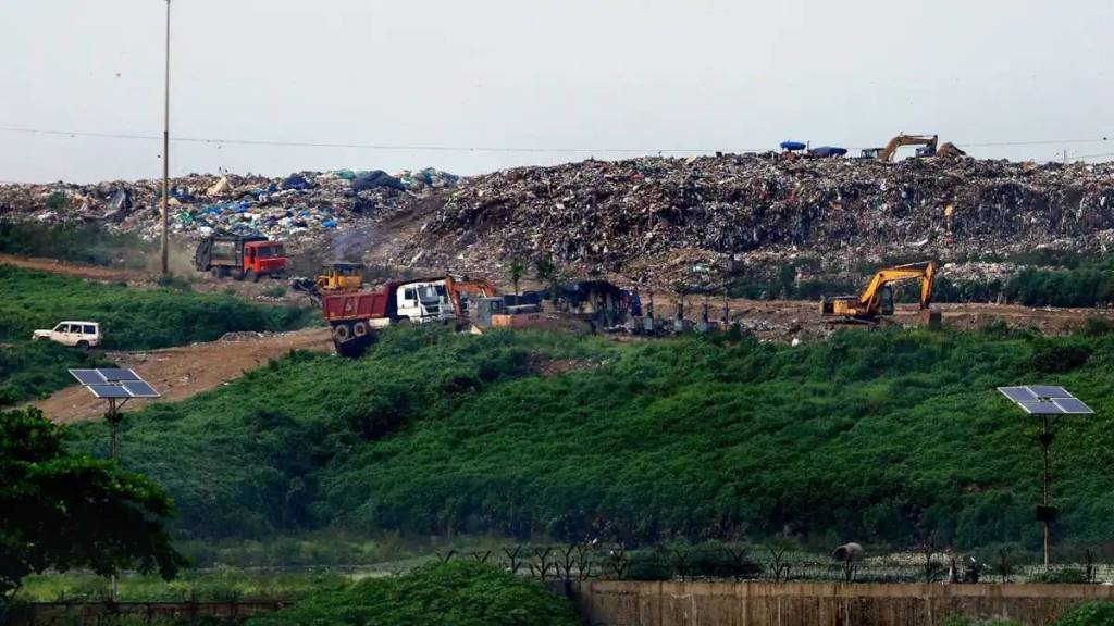 Samajwadi Party on Deonar landfill cleanup
