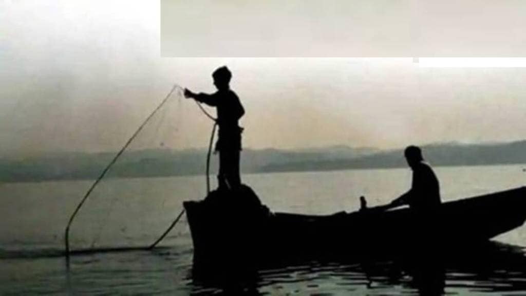 palghar first installment of aid for families of fishermen in Pakistan jails