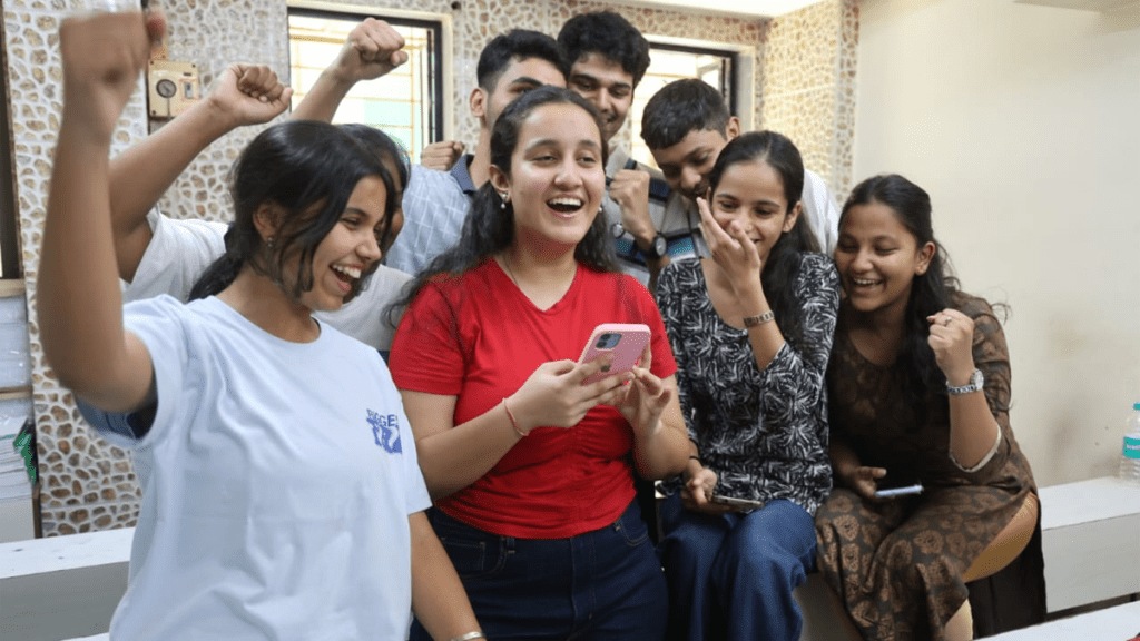 HSC Result 2025 Thane district records 93.74% in 12th exams; once again, girls outperform boys HSC Result 2025 Thane district records 93.74% in 12th exams; once again, girls outperform boys