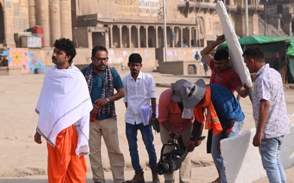 zee marathi devmanus serial shooting varanasi kiran gaikwad
