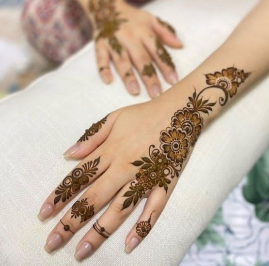 Engagement Mehndi Designs That Perfectly Complement Your Gown Look