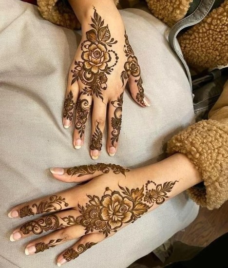 Engagement outfit and mehndi ideas