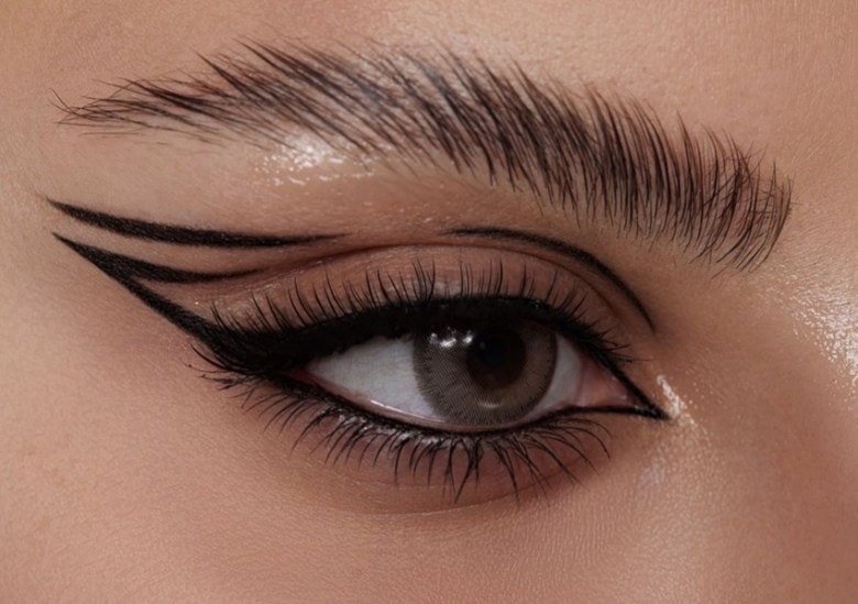 Graphic Eyeliner