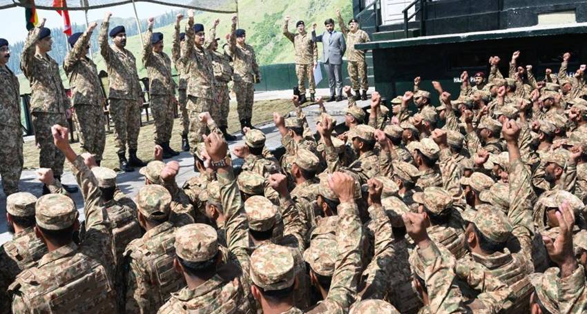Lt Gen Muhammad Asim Malik Family Background
