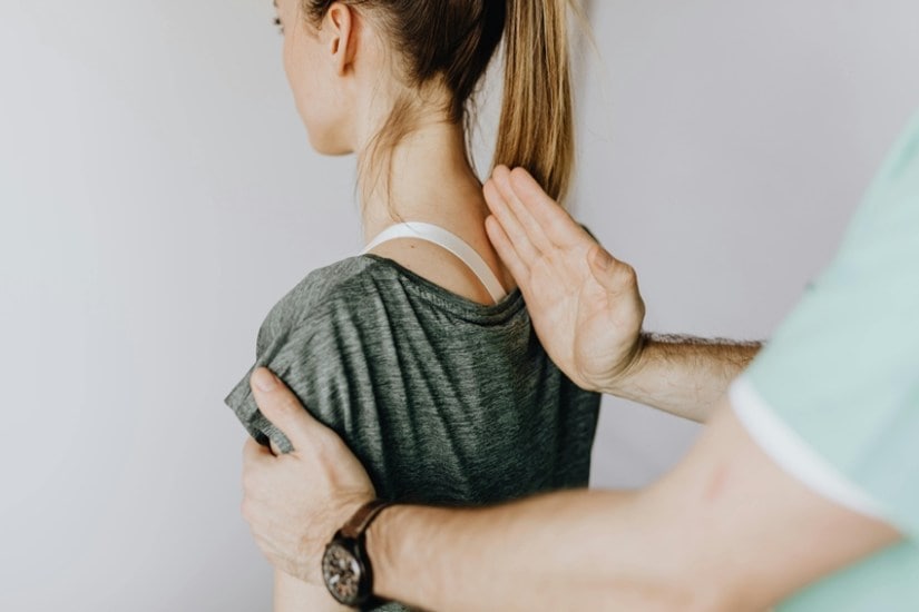 Yoga to straighten the spine