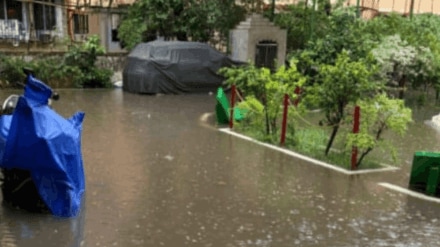 Heavy rain in Kalyan-Dombivli waterlogged roads everywhere