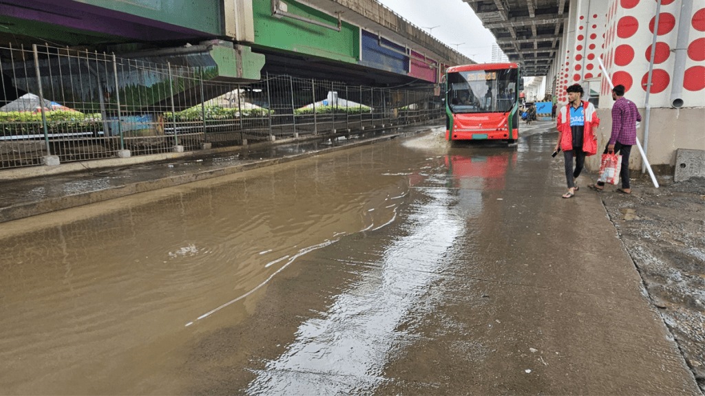 Water has accumulated in low-lying areas of Mira-Bhayandar due to rain, and the Municipal Corporation has activated the disaster management cell