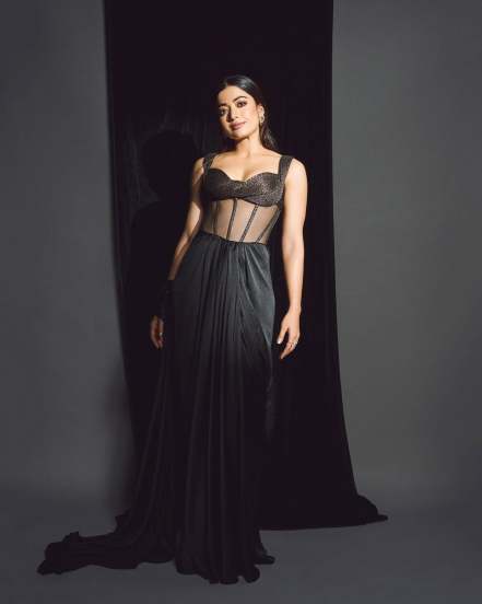 rashmika mandanna western look in black dress