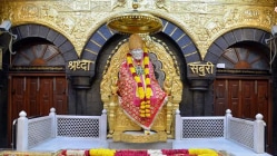 धक्कादायक! साईबाबा संस्थानमध्ये ७७ लाखांचा गैरव्यवहार, न्यायालयाच्या आदेशाने ४७ अधिकारी-कर्मचाऱ्यांवर गुन्हा दाखल…