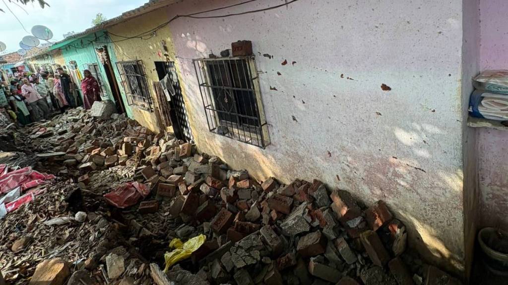 school retaining wall collapsed Titwala school retaining wall collapsed Titwala