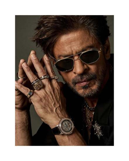 shah rukh khan met gala look wearing unique jewellery dashing look with bengal tiger head cane