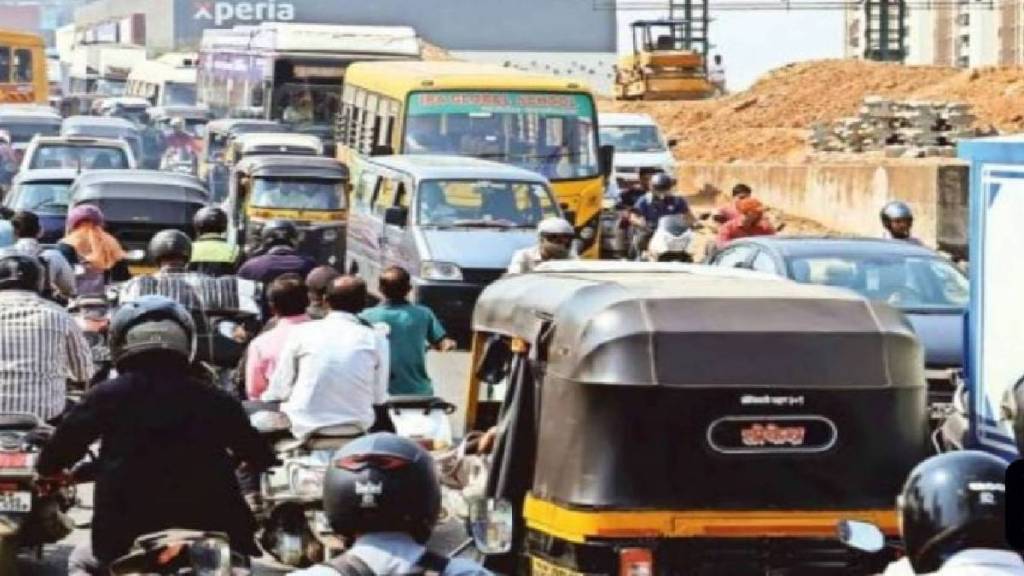 on wednesday Vashi to Kalyan journey Six hours due to traffic jam on Mahape, Mumbra, Shilphata road on wednesday Vashi to Kalyan journey Six hours due to traffic jam on Mahape, Mumbra, Shilphata road