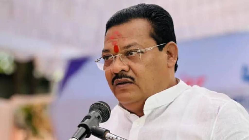 Sanjay Shirsats statement that he is being treated unfairly by the government Sanjay Shirsats statement that he is being treated unfairly by the government