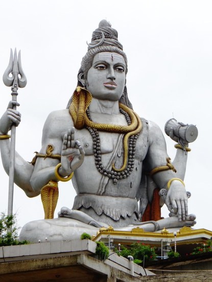 ९, १८ किंवा २७ तारखेला जन्मलेल्यांचा मूलांक ९ असतो. हा अंक मंगळ ग्रहाशी संबंधित आहे. हे लोक अत्यंत धाडसी, मेहनती आणि जिद्दी असतात. शिवशंकरांवरील श्रद्धेमुळे ते संकटातही डगमगत नाहीत. (Photo-Pixabay)