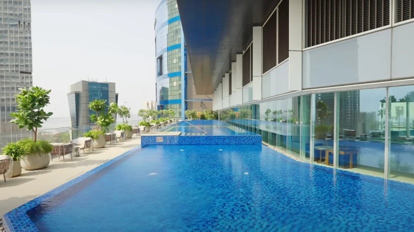 Actress Gayatri Joshi 400 Crore Luxury Apartment Inside Photos 1