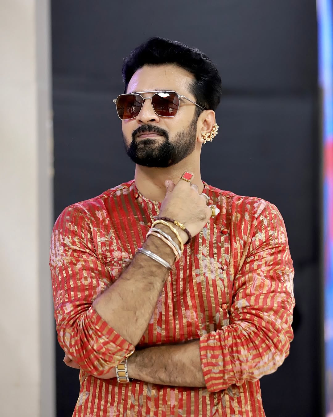 Akshar Kothari Wife Sarika Mangalsutra Design