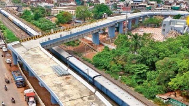 १८ कोटी रुपये खर्चून बांधण्यात आलेला ६४८ मीटर लांबीचा पूल