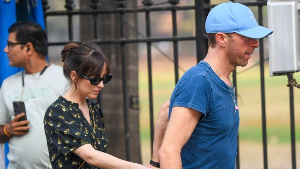 Chris Martin and Dakota Johnson break up Chris Martin and Dakota Johnson break up