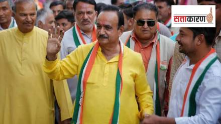 गुजरातमधील काँग्रेसचे नेते हिराभाई जोतवा यांना अटक करण्यात आली आहे (छायाचित्र पीटीआय)