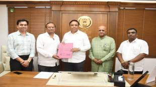 Cultural Minister Ashish Shelar assured government aid for Nashik's Parshuram Saikhedkar Natyamandir under state theatre renovation.