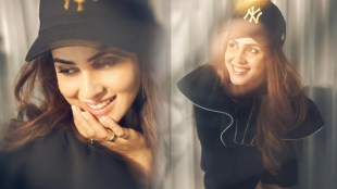 Genelia Deshmukh shares photos in black suit