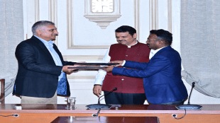 Helicopter plant to be set up in Nagpur CM Fadnavis present at MoU signing