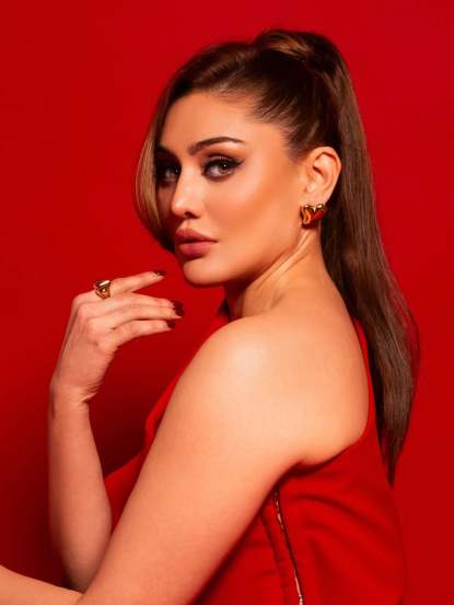 How Much Did Shefali Jariwala Earn For The Superhit Song, Shefali Jariwala Death