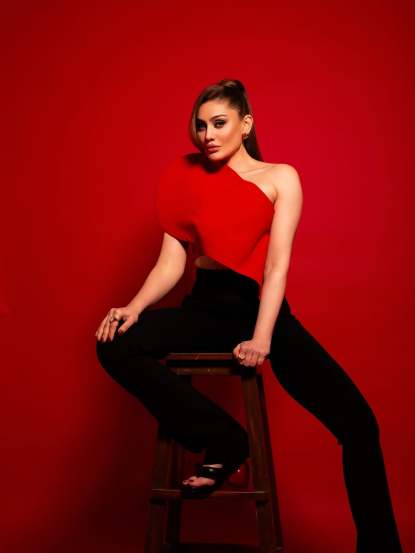 How Much Did Shefali Jariwala Earn For The Superhit Song, Shefali Jariwala Death
