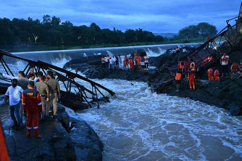 Kundmala Bridge Collapse Pune Latest Updates in Marathi