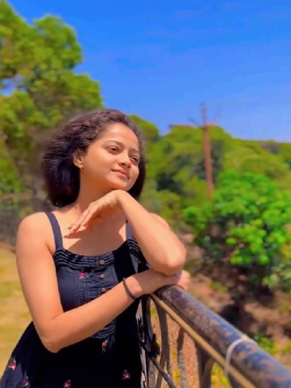 Maharashtrachi hasy jatra fame shivali parab reel Phulale Re Kshan Majhe Asha Bhosle song