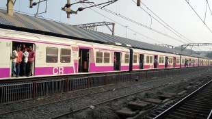 khadki station redevelopment work causes train delays in pune suburban Central Railway updates