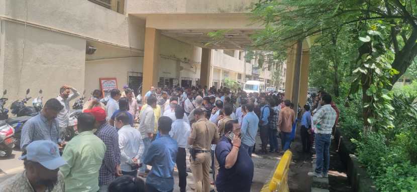 Mumbai railway tragedy today, 12 passengers fell off train Mumbai, Pushpak Express 5 dead news