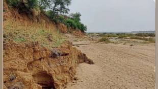 Wainganga River faces severe crisis and landslides are eroding