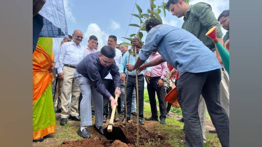 Vasai Virar celebrated Environment Day civic body vows to plant 1 lakh trees this year