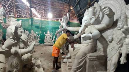 mumabi POP ganpati Idol ban is yearly but its enforcement still raises questions