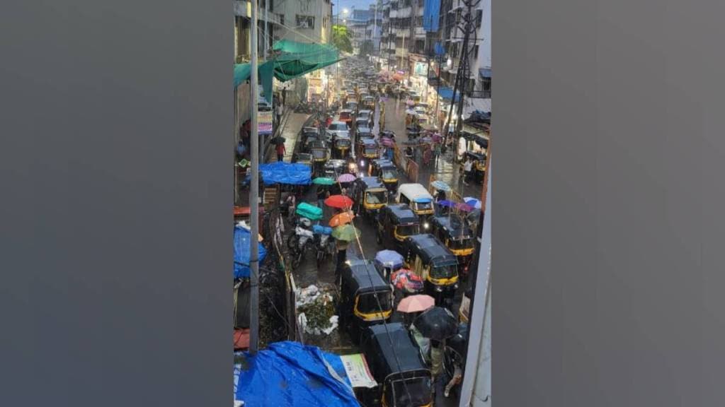 Rickshaw fare hiked in Kalyan drivers overcharge passengers