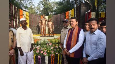 CM Fadnavis attended Sunday events including Kumbh review inaugurations of key state facilities