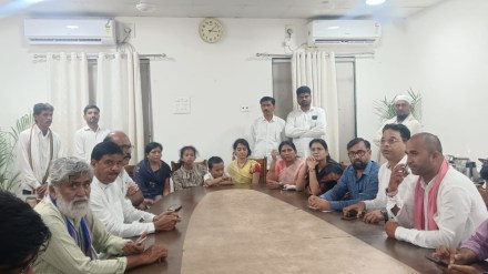 “जळगावमधील ‘आका’ बीडपेक्षाही मोठा, भाजप कार्यकर्त्याची आत्महत्या नसून घातपातच,” सर्वपक्षीय समितीचा आरोप… (लोकसत्ता टिम) 
