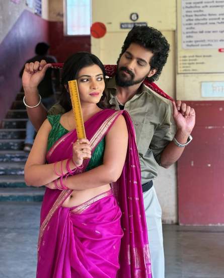 Ruchira Jadhav Pink Saree Look