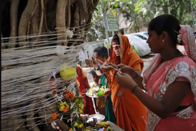 vat purnima 2025 vrat important of 5 fruits